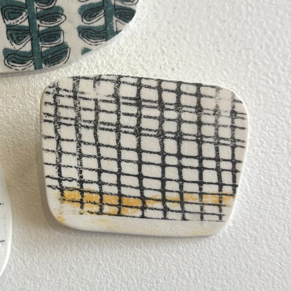 Michelle Karsdorp - Mijn Designs Ceramic Screen-printed Brooch (mka023)