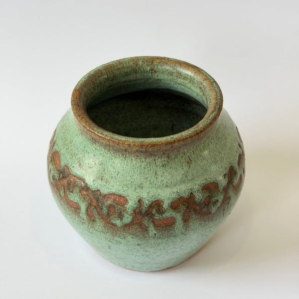 Liz Berry - Weathered Green Patterned Jar (L) (lbe052)