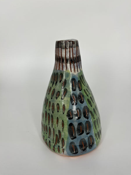 Patricia Hines - Rosella Vase (phi069)