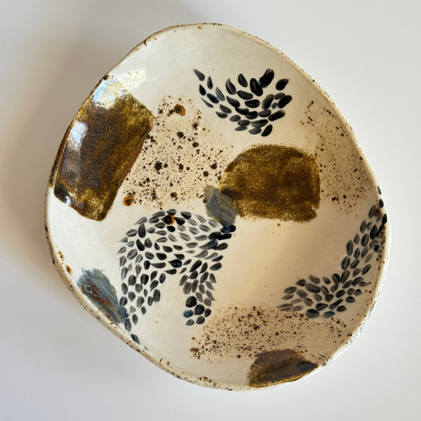 Deep Earth Ceramics by Sally Smith - Medium Dish (ssm008)