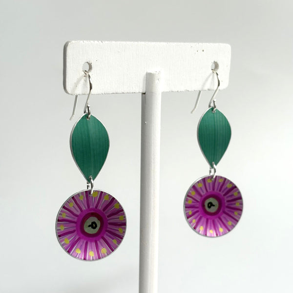 Leela Dilkes-Hoffman - Open Gum Blossom - X-Large Anodised Aluminium Sterling Silver Hook (ldh024)