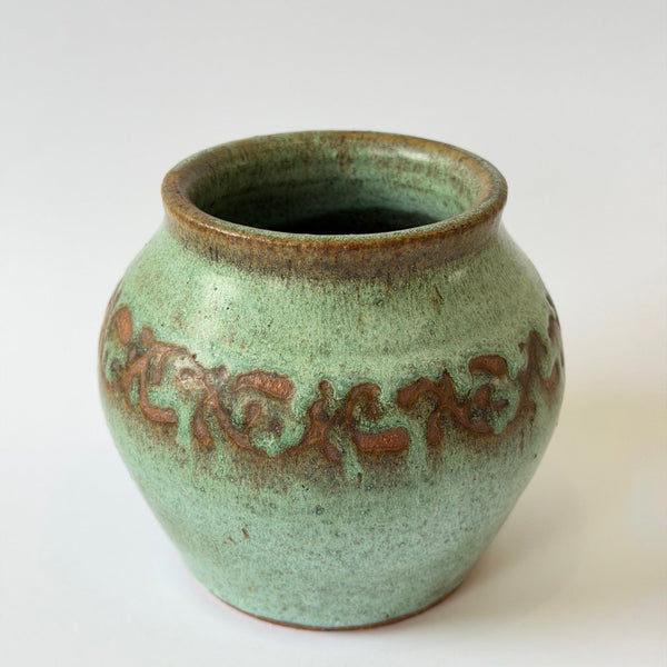 Liz Berry - Weathered Green Patterned Jar (L) (lbe052)