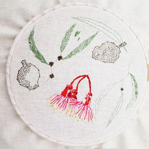 STITCHING FROM NATURE EMBROIDERY WORKSHOP | SUSIE VICKERY