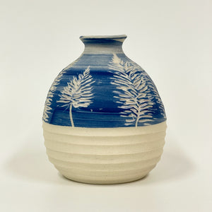 Rowena Harries - Blue & White Mulla Mulla Sgraffito Vase Medium (rha001)