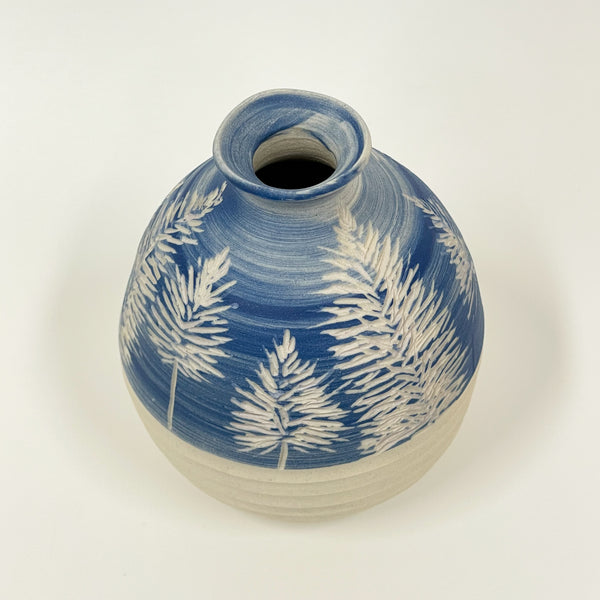 Rowena Harries - Blue & White Mulla Mulla Sgraffito Vase Medium (rha001)