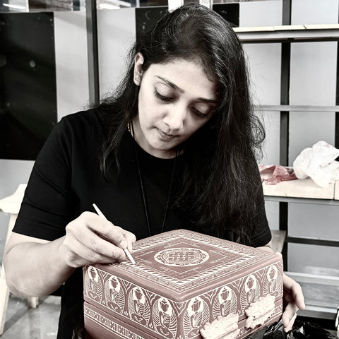 CARVE YOUR STORY THROUGH SGRAFFITO | SAKSHI AGARWAL