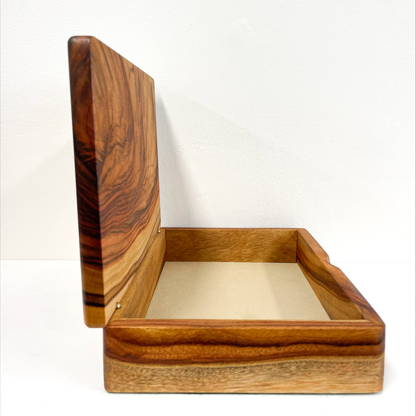 Christian Rendtorff - Camphor Laurel Box (cren158)