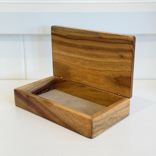 Christian Rendtorff - Camphor Laurel Box (cren167)
