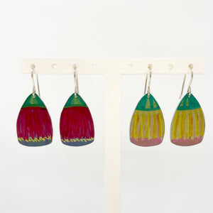 Leela Dilkes-Hoffman - Gum Blossom - Medium Anodised Aluminium Sterling Silver Hook (ldh014)