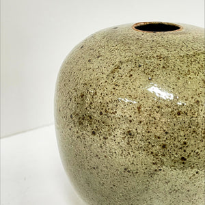 Jess Samuelson - Speckled Green Vase (jsa007)