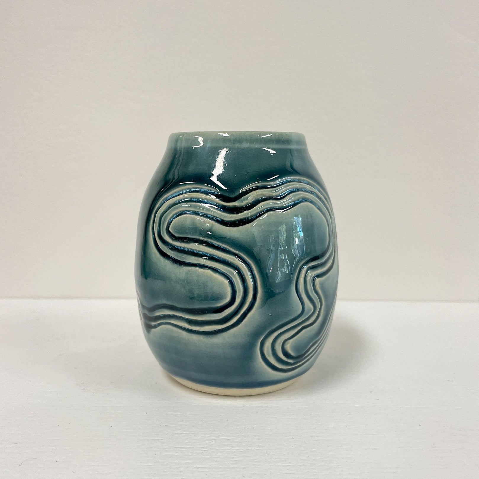 Jess Samuelson - Medium Blue Contours Vase (jsa005)
