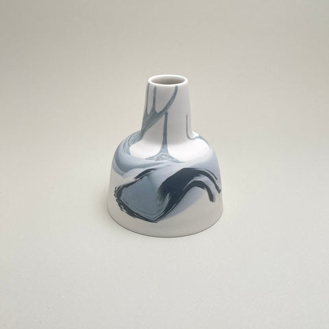 Felicity Bodycoat - 'Wisp' Vase Size 3 (fbo020)